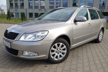 Rej PL DSG Klimatronic Szyberdach Grzane fotele Hak Serwis Gwarancja