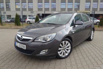 Rej PL Navi Ksenon LED Szyberdach Bagażnik rowerowy Grzana kierownica